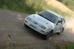 Jarkko Särkkä testaamassa Ford Sierraa kesällä 2005
