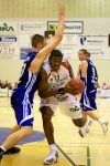 Adrian Henning ajaa korille